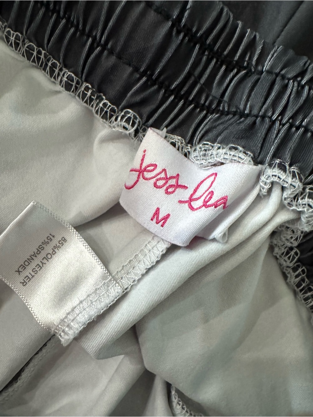 Set of Women’s medium Jess Lea shorts - Picture 8 of 12